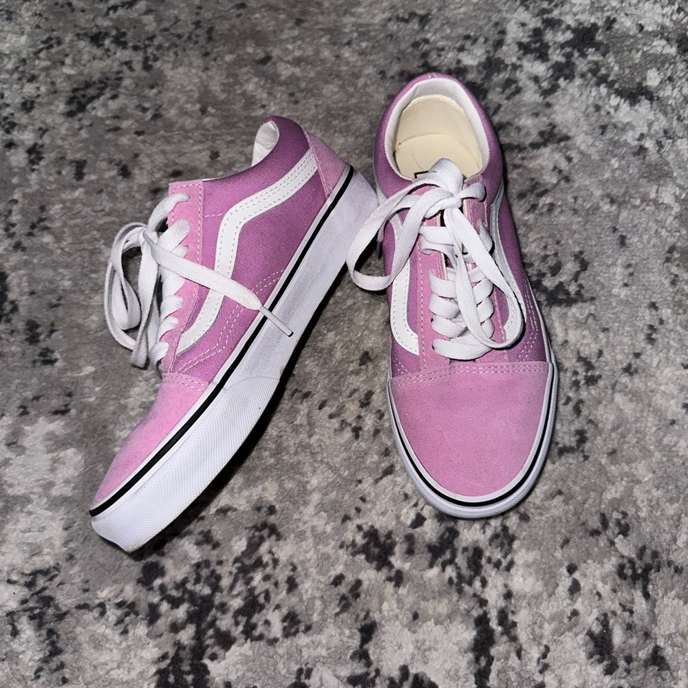 Vans sneakers in pink color size 5 never wear